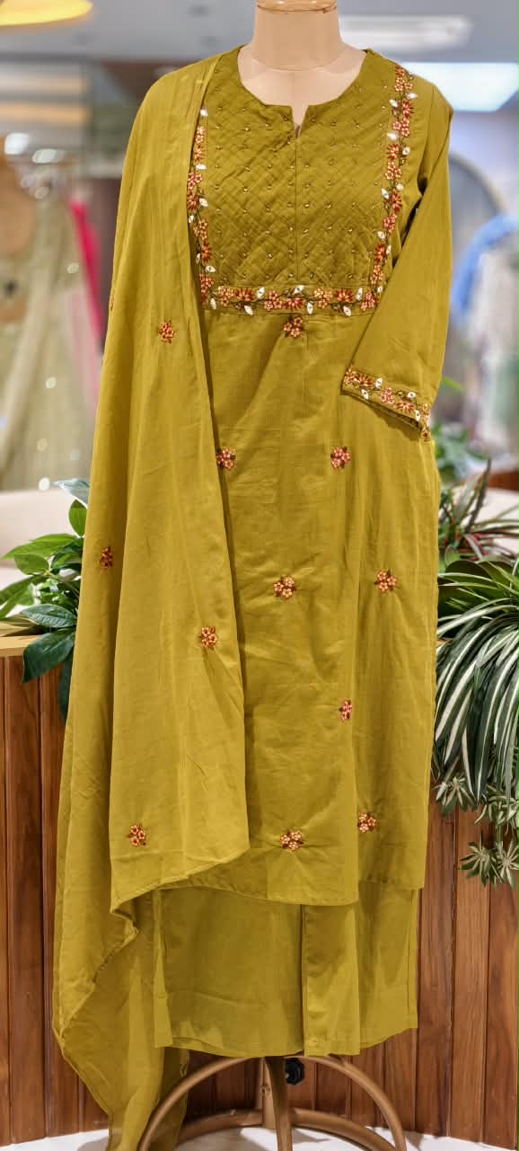 Fine Floral Embroidery Outlines Soft Cotton Matching Full Suit Set With Dupatta- 16980