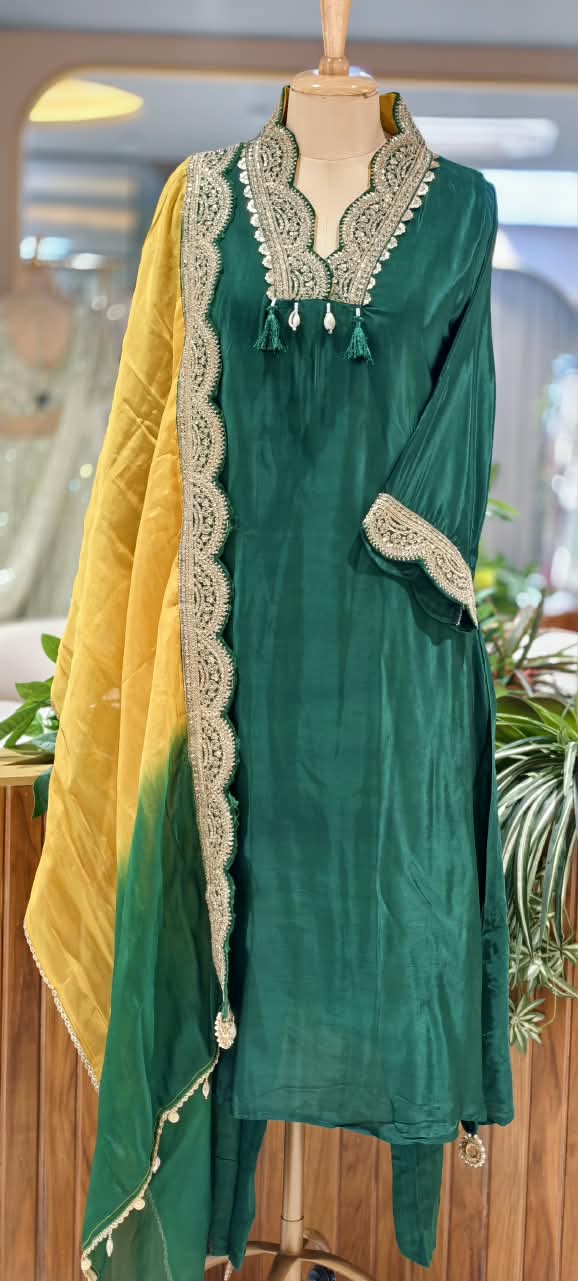 Pure crepe Broad Lace Aline solid Shade Full suit with Shaded Organza Dupatta 16996