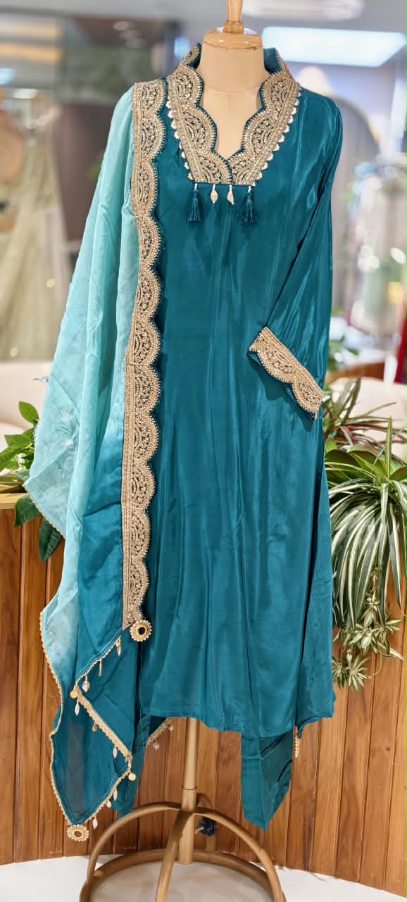 Pure crepe Broad Lace Aline solid Shade Full suit with Shaded Organza Dupatta 16996