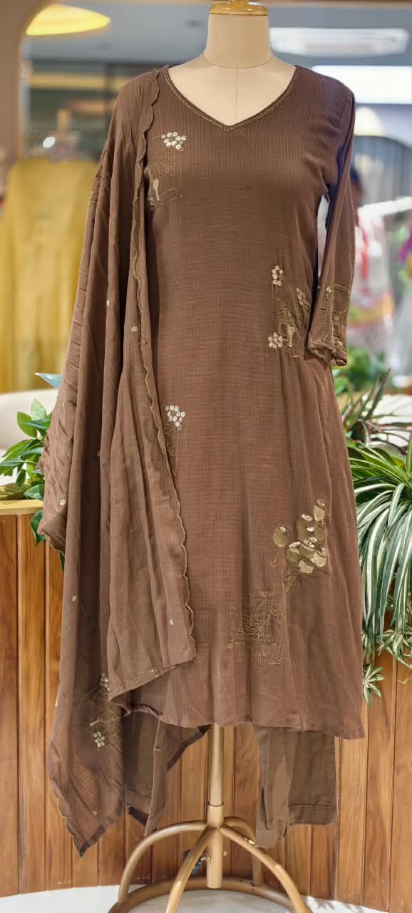Banarasi Kota Checks Intricate Scattered Floral Embroidery A-Line Solid Full Suit Set With Dupatta- 16882