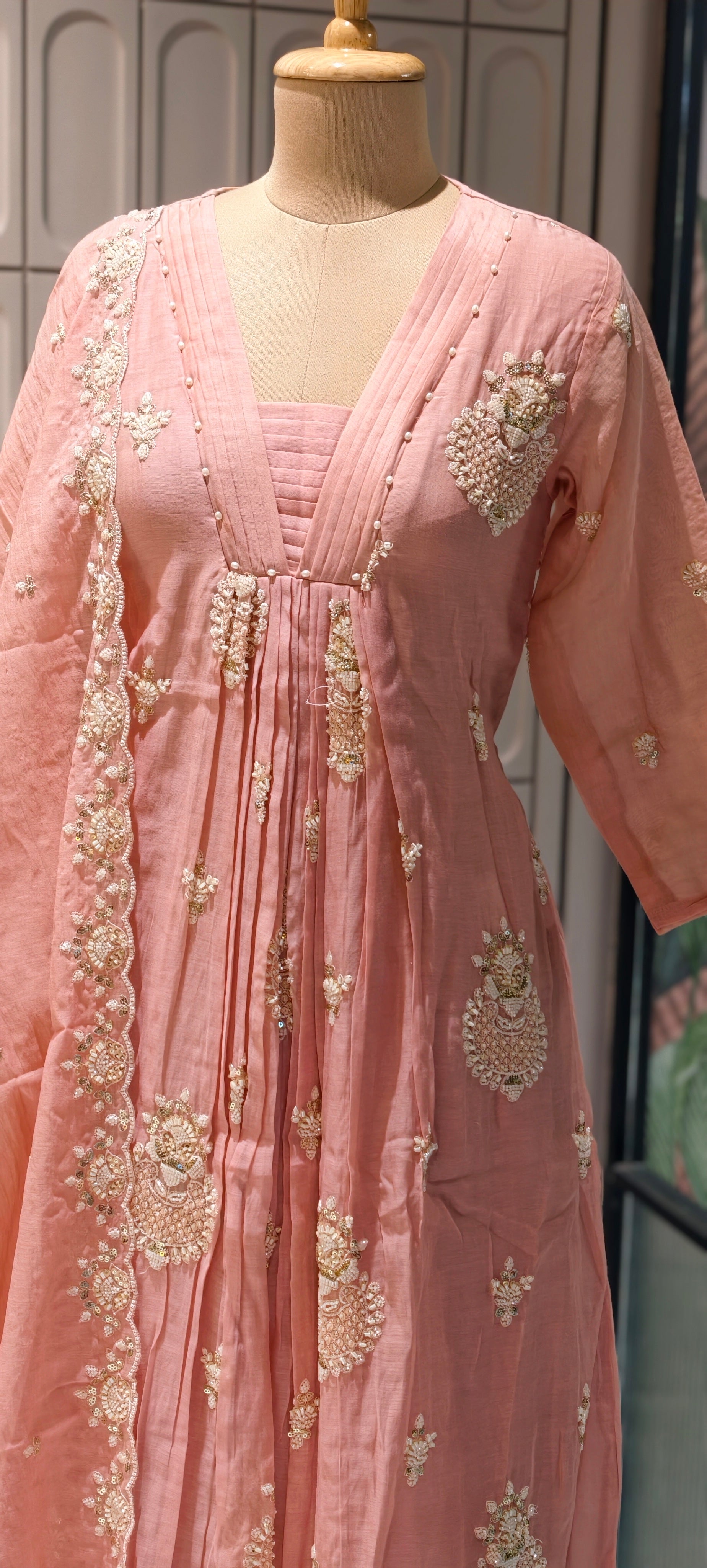 Graceful Mulchanderi Floral Embroidered Full Set Set with Delicate Hand Embellishments-13857