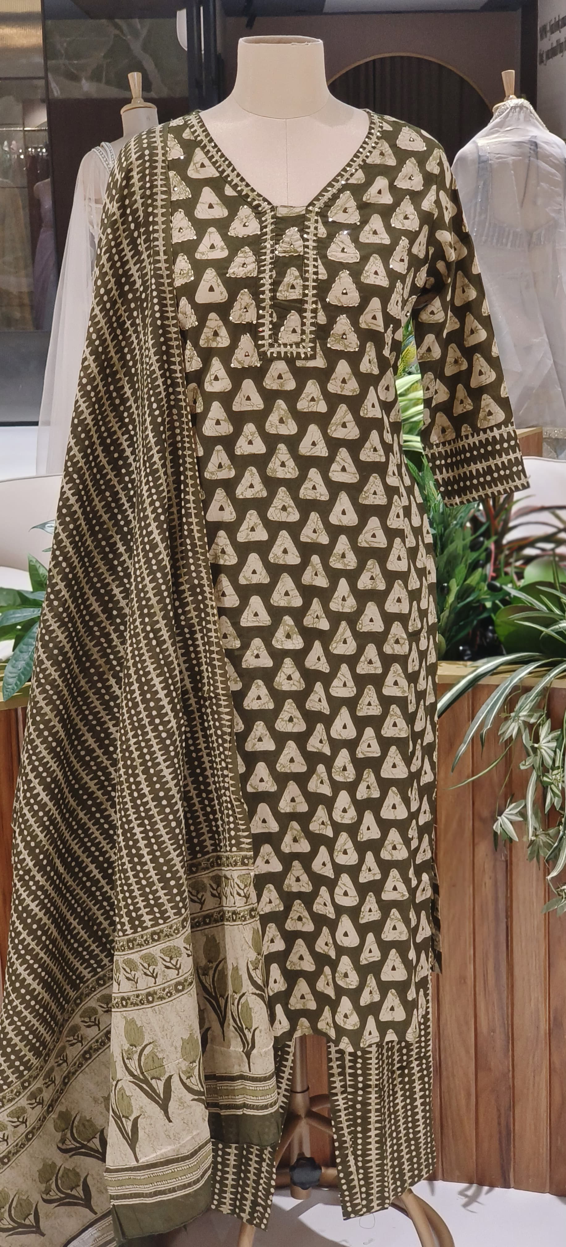 Hand Block Cotton Straight Kurta With Coordinated Printed Dupatta