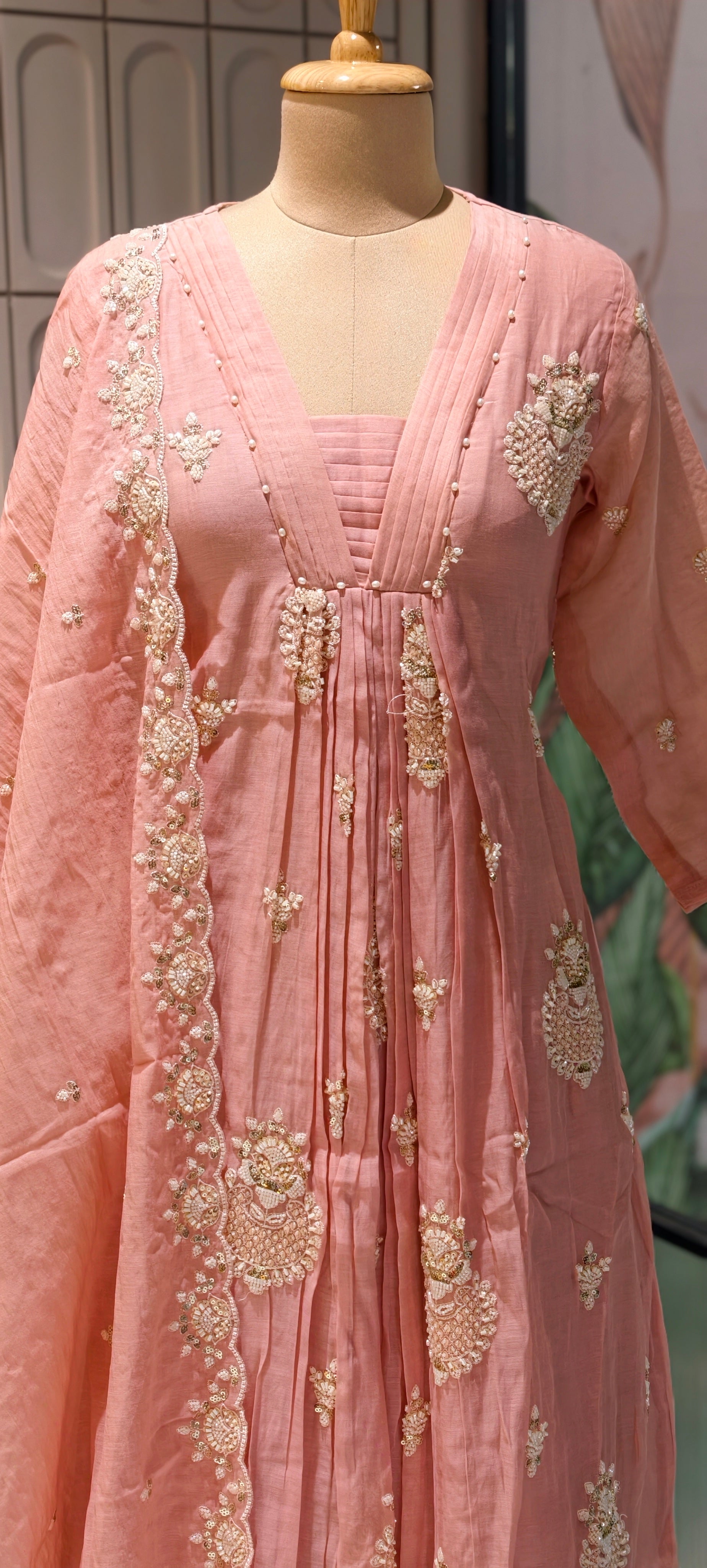 Graceful Mulchanderi Floral Embroidered Full Set Set with Delicate Hand Embellishments-13857