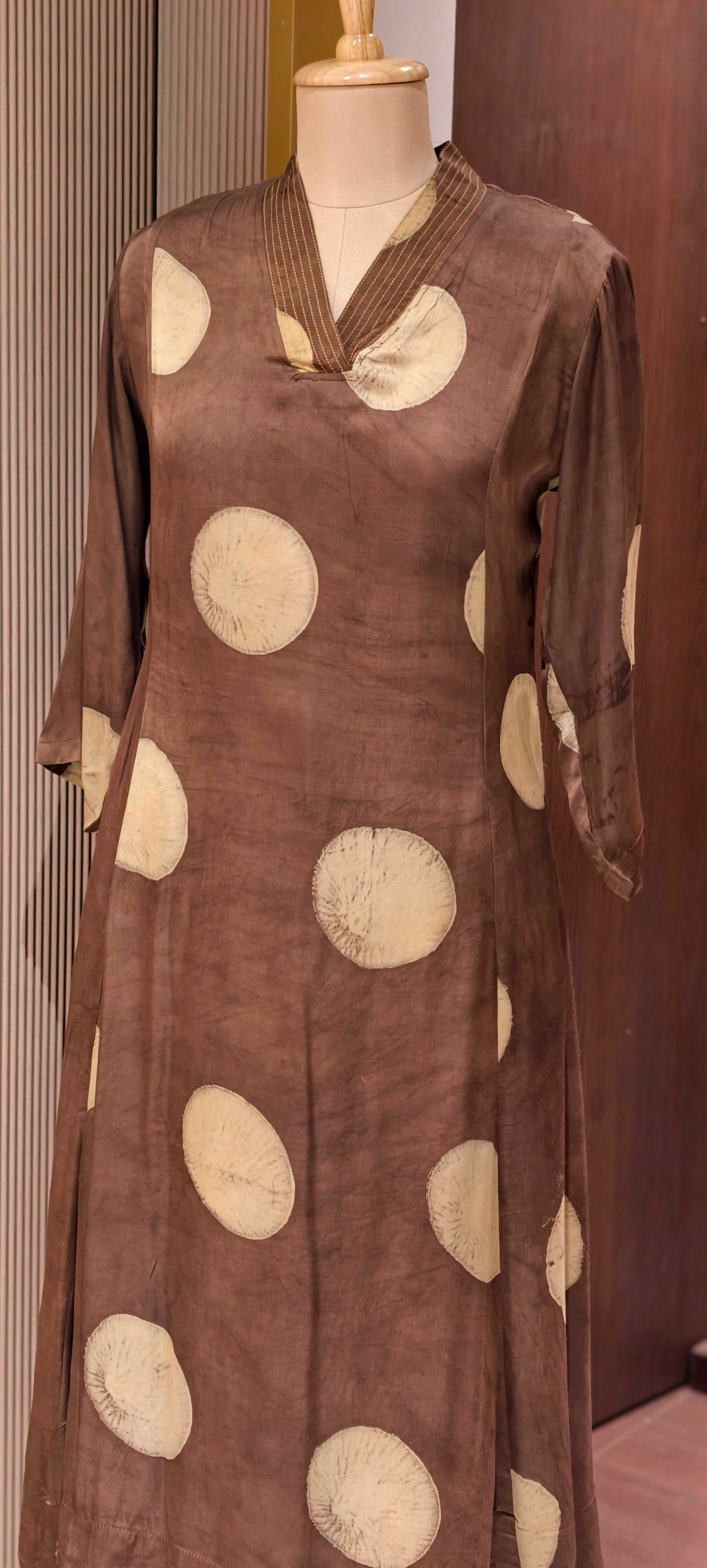 Statement Mural Satin Kurta Pant with Bold Abstract Motifs-14182 RB181