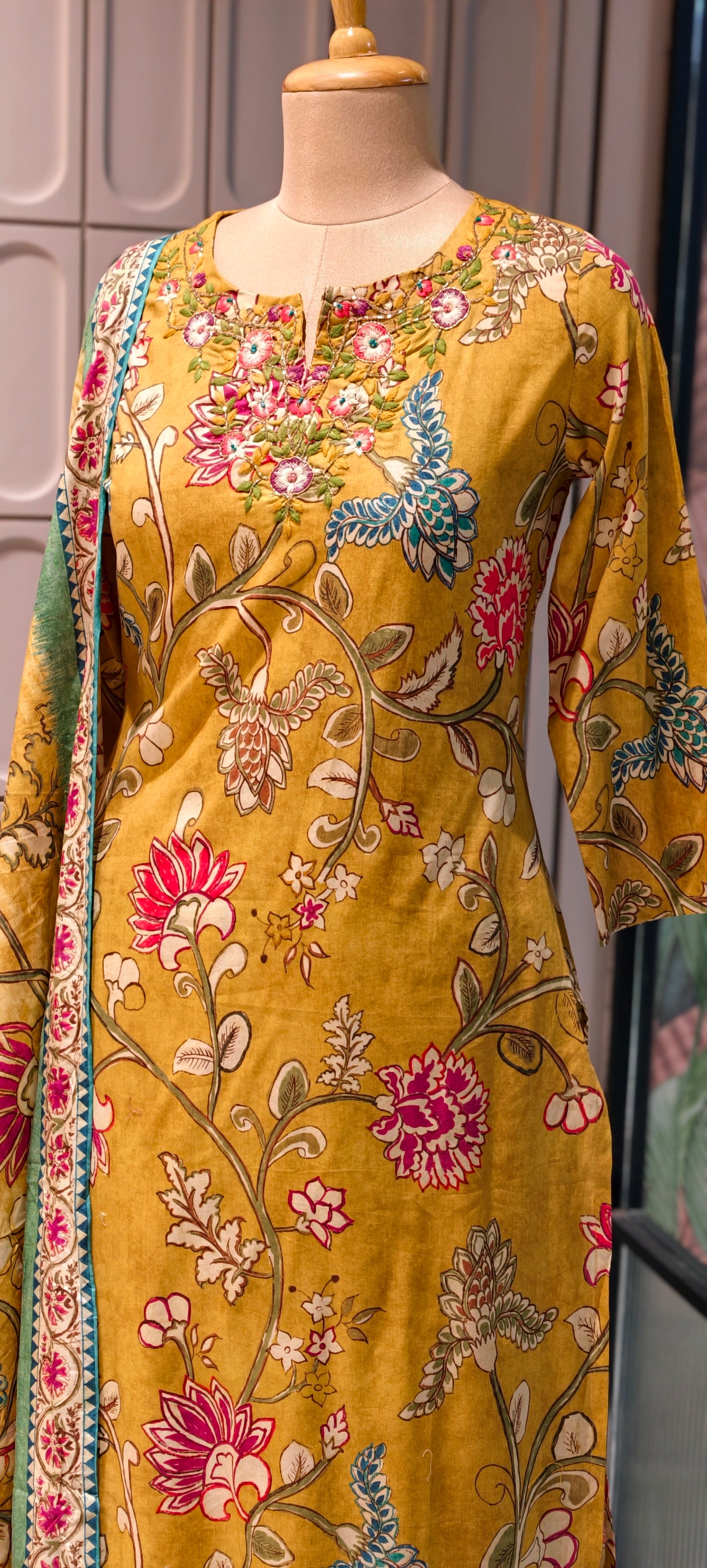 Elegant Floral Printed Butter Soft Cotton Kurta Set with Straight Pants & Printed Dupatta-13879,78