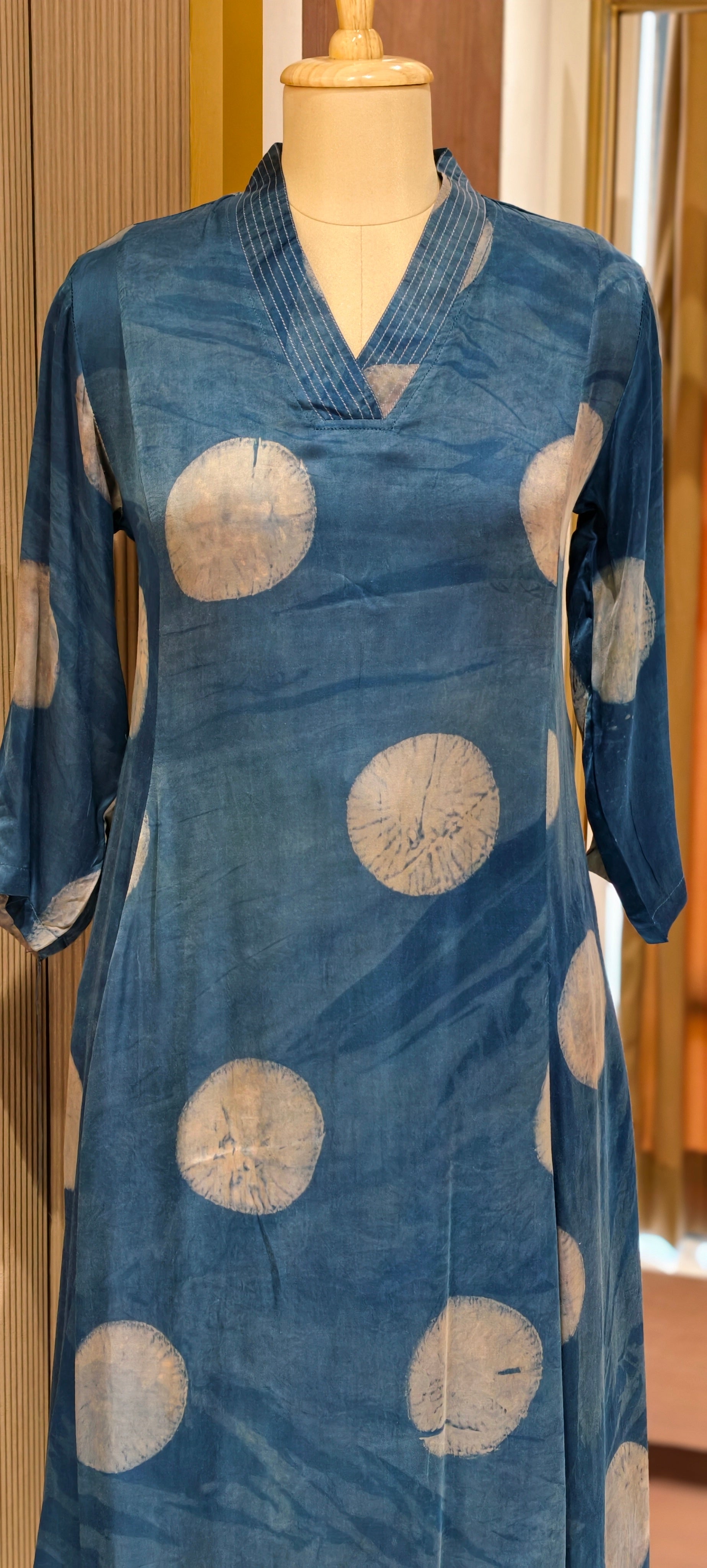 Statement Mural Satin Kurta Pant with Bold Abstract Motifs-14182 RB181