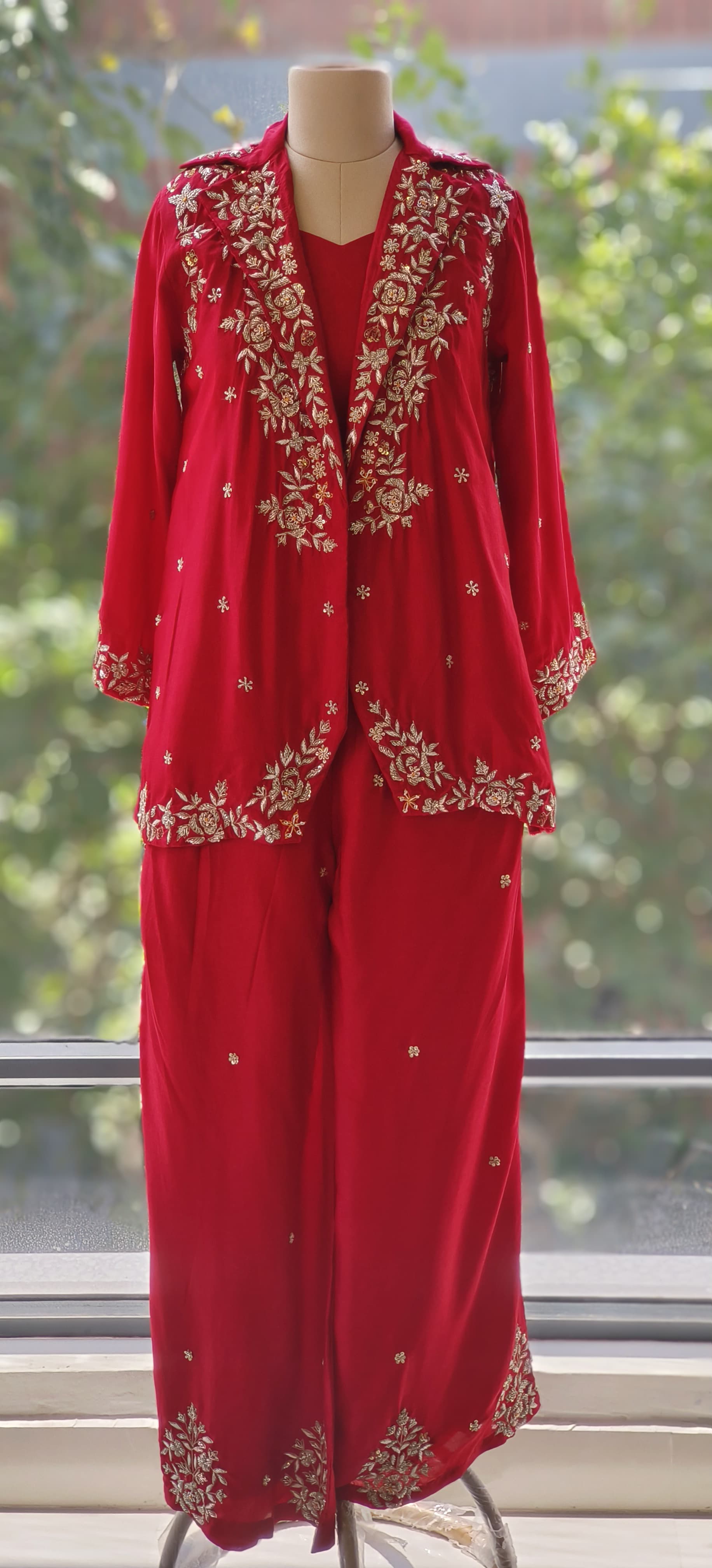 Designer Dola Silk Hand Embroidered Croptop with Busters and Bottom with Jacket