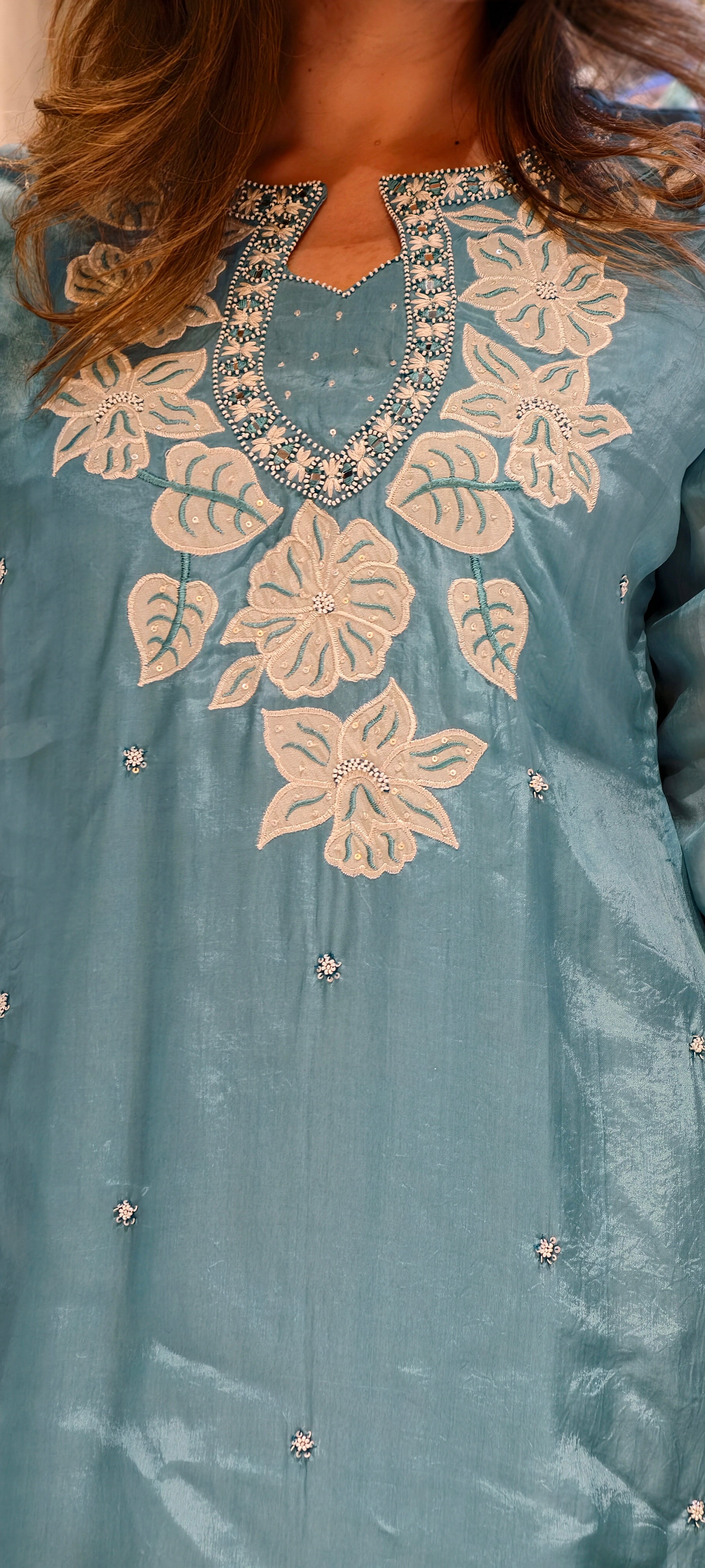 Ethereal Blooms: Hand-Embroidered Organza Silk Co-ord Set with Scalloped Lace Detailing13917