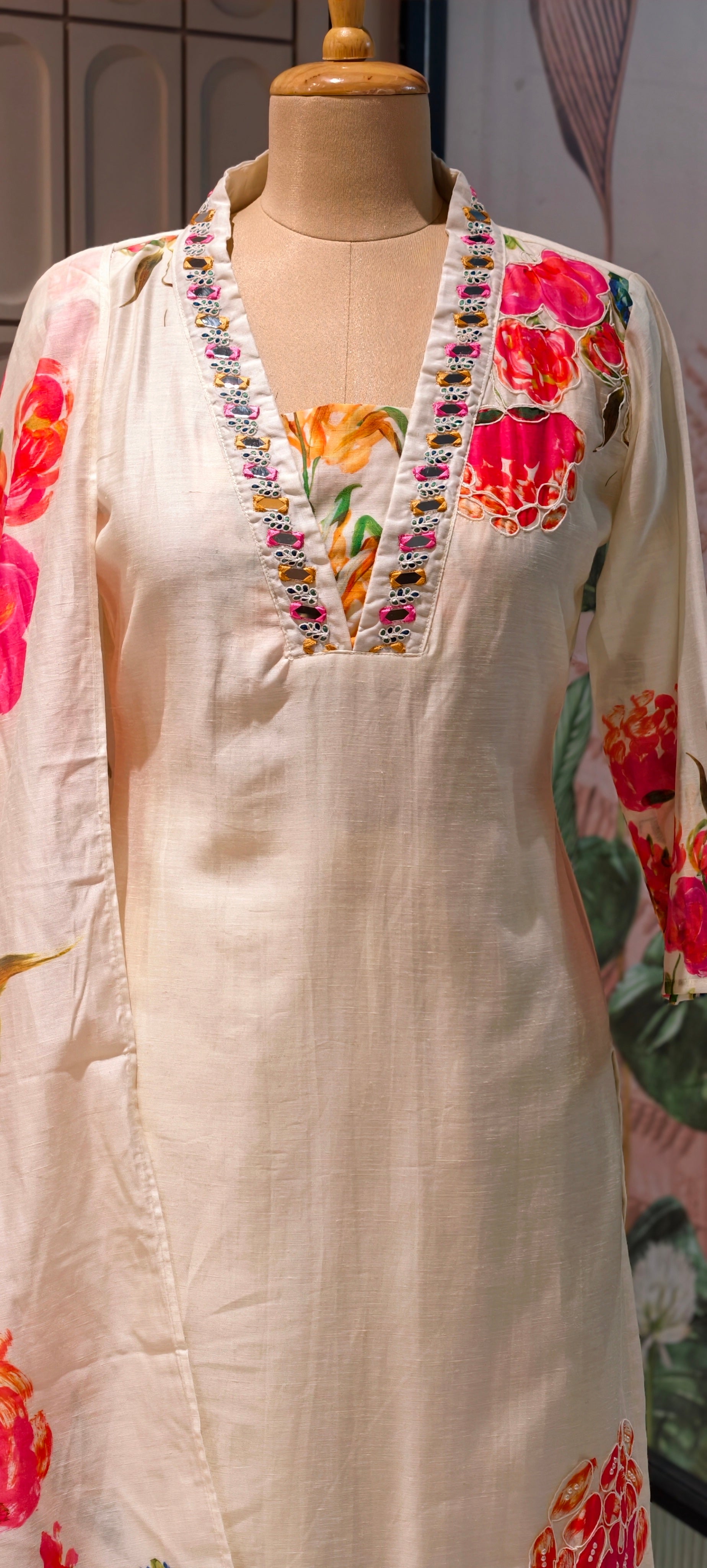 Elegant  Line Fabric Floral Printed Kurta Set with Embellished V-Neckline Straight Pant and Dupatta-13909 RB09