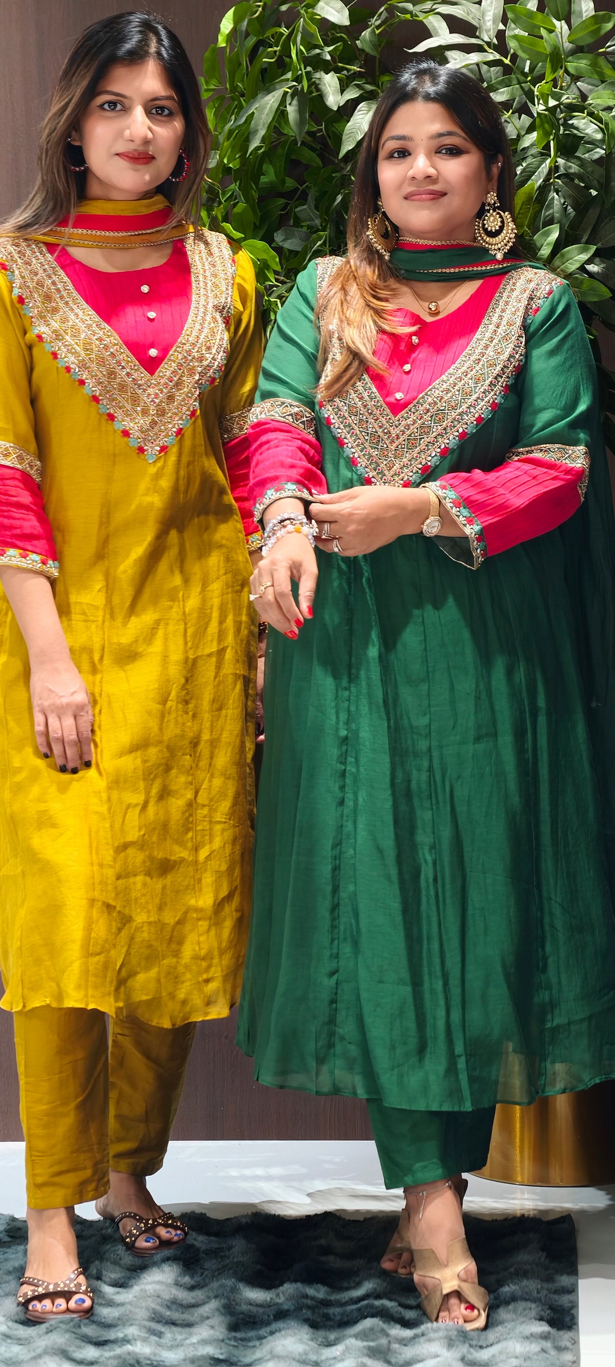 High-End Zardosi Work Contrasted Dual Tone Banarasi Mul-Chanderi A-Line Full Suit Set With Dupatta- 16374