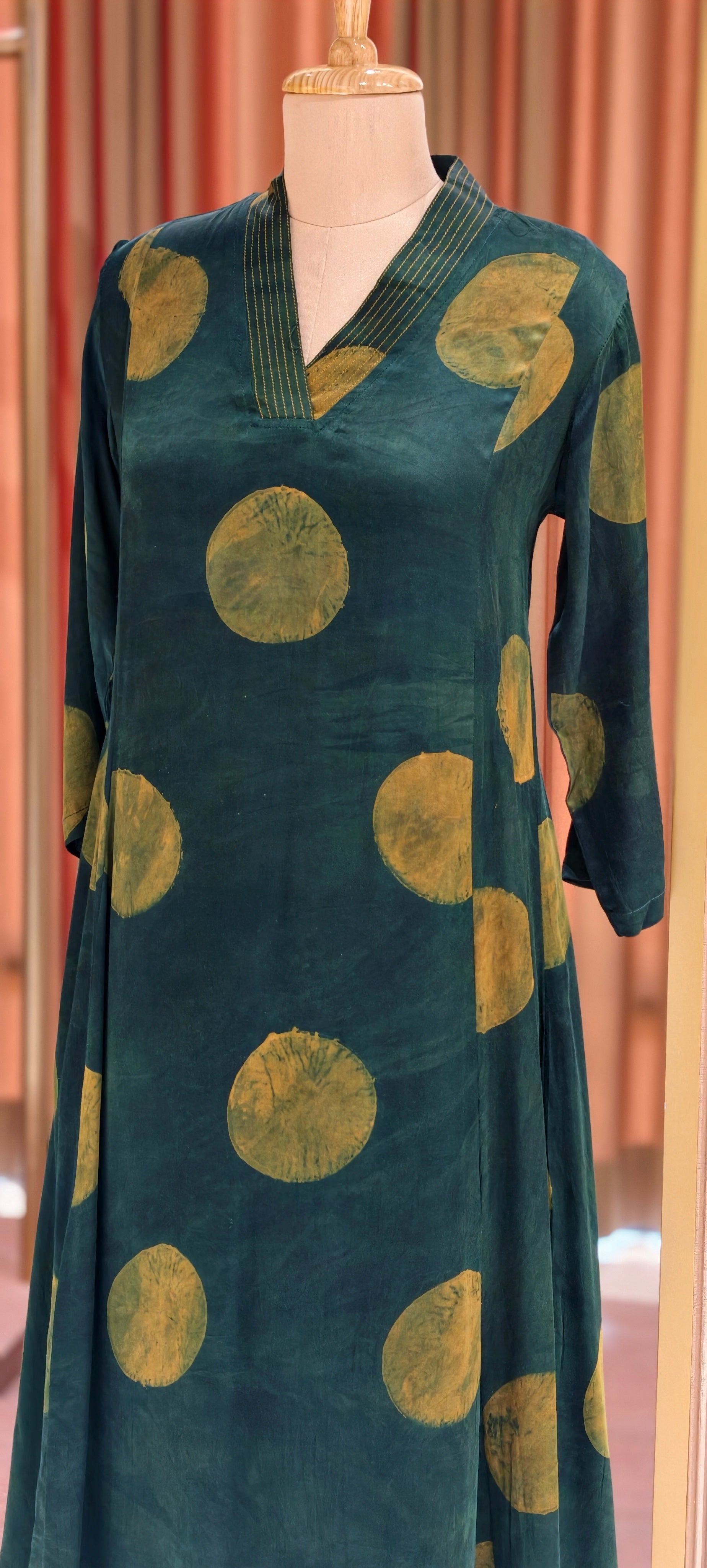 Statement Mural Satin Kurta Pant with Bold Abstract Motifs-14182 RB181