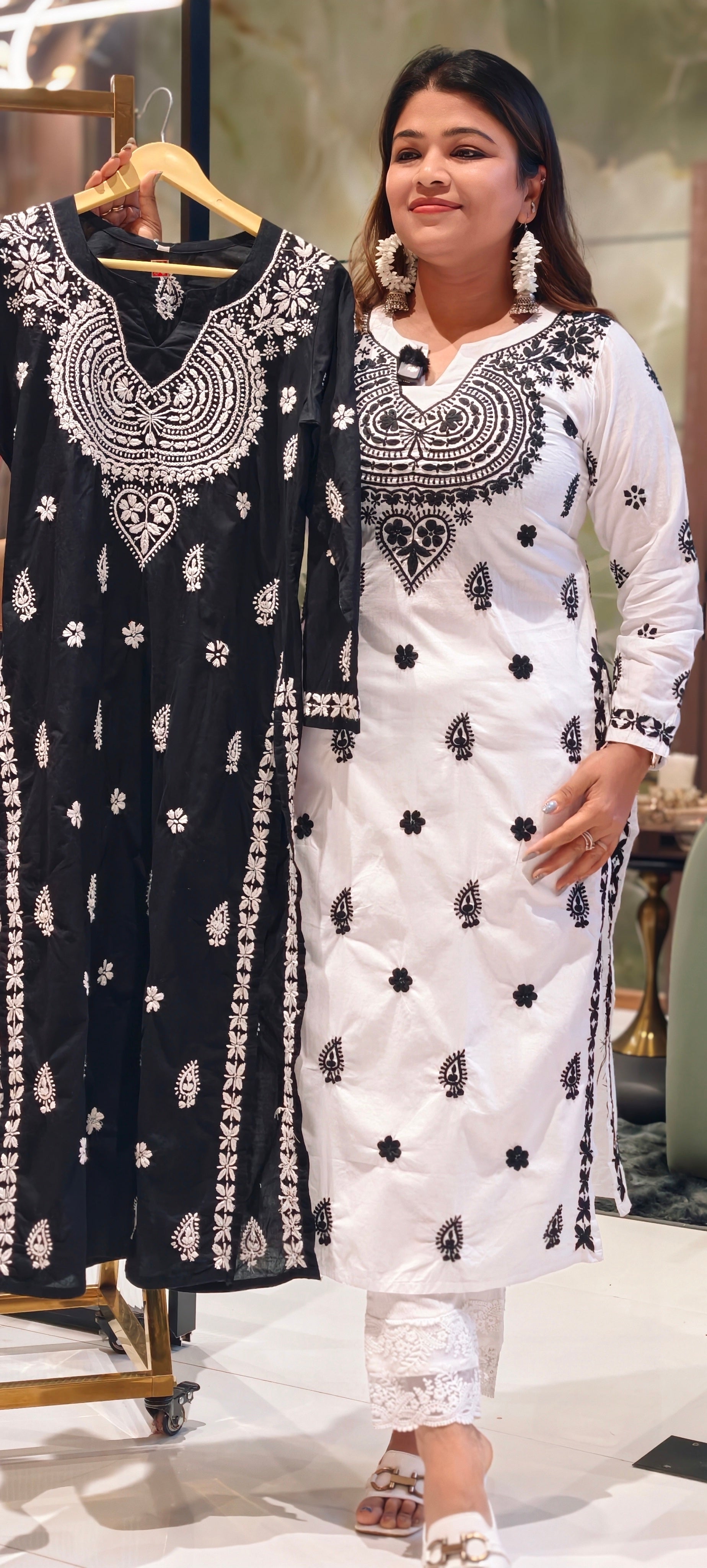 Elegant Mul Cotton Lucknowi Chikankari Style Embroidered Kurti with Intricate Thread Work 13948