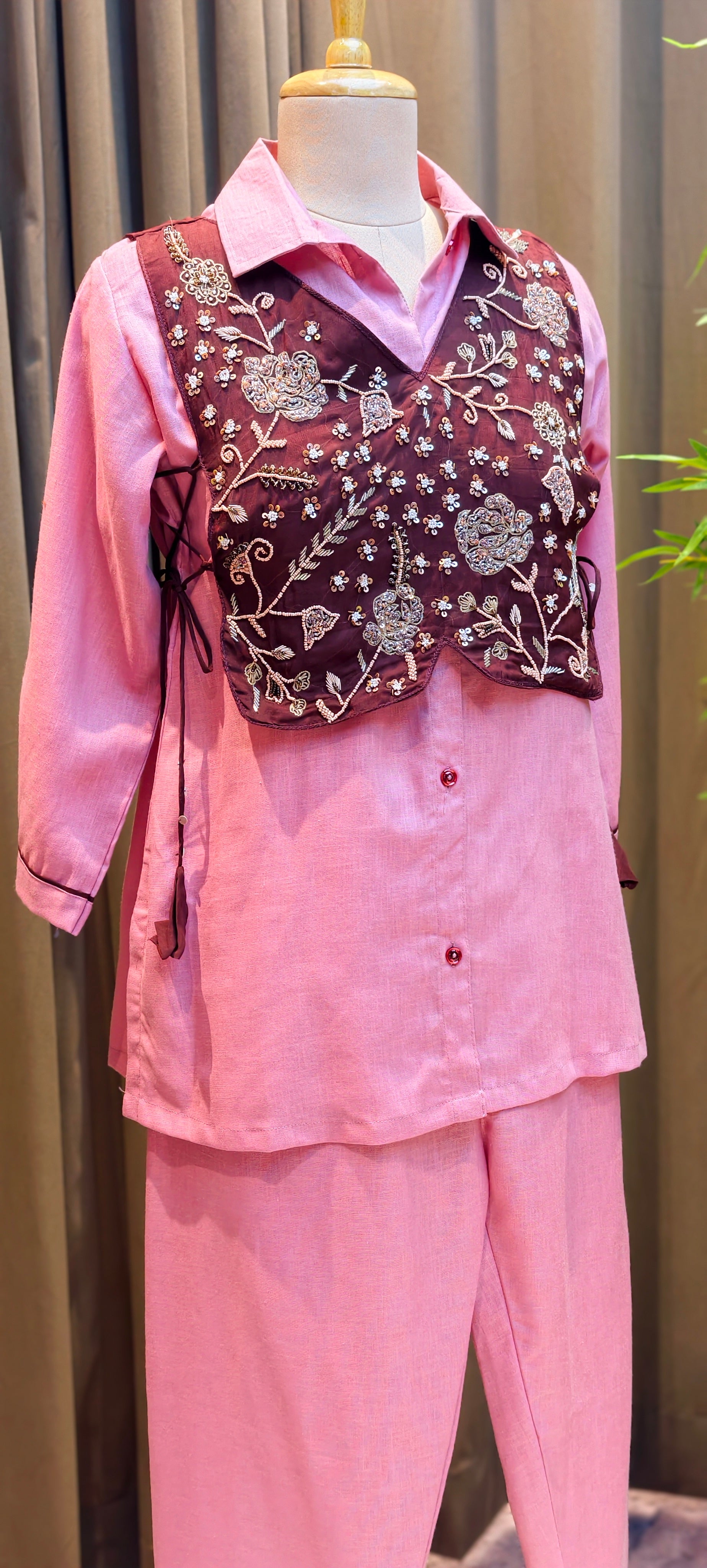 Meher Embroidered Jacket Collar Kurta and Pant Tunic Set-13923