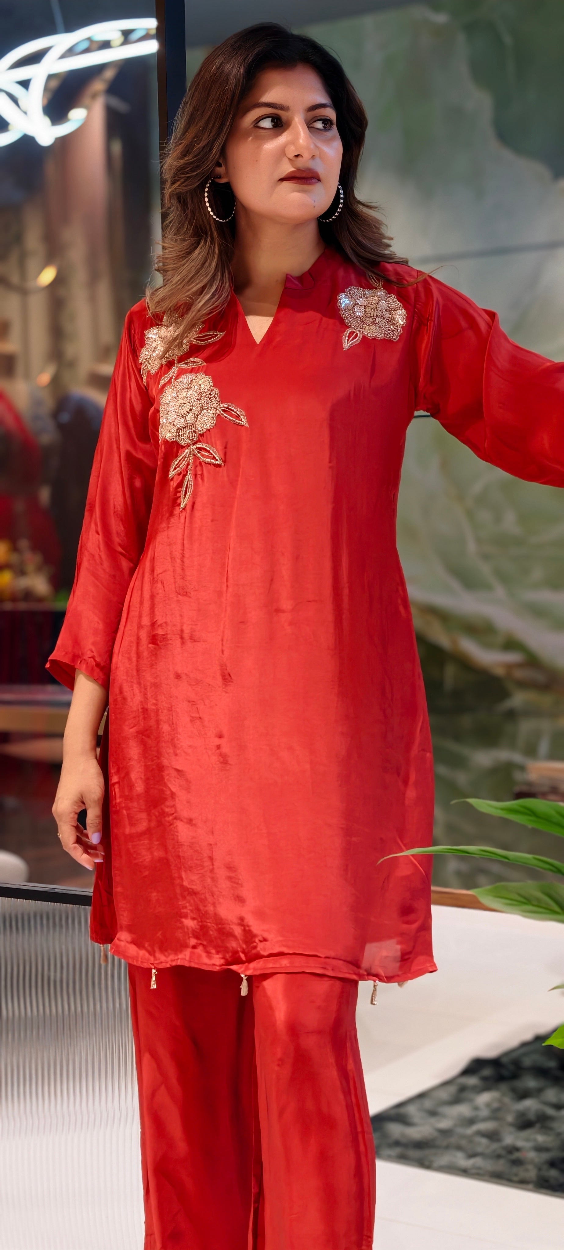 Hand-Embroidered Floral Motif Crepe Top & Straight-Fit Bottom Set 13906