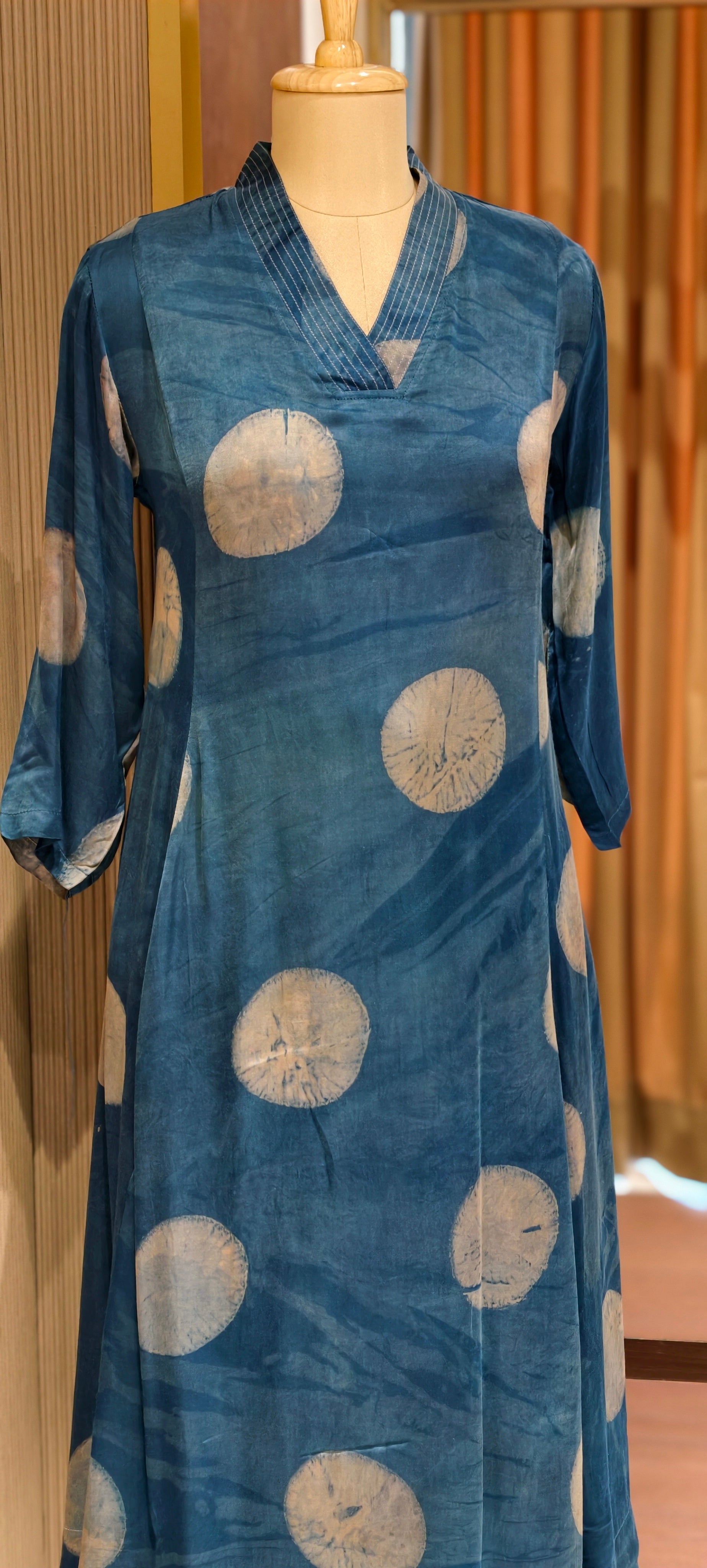 Statement Mural Satin Kurta Pant with Bold Abstract Motifs-14182 RB181