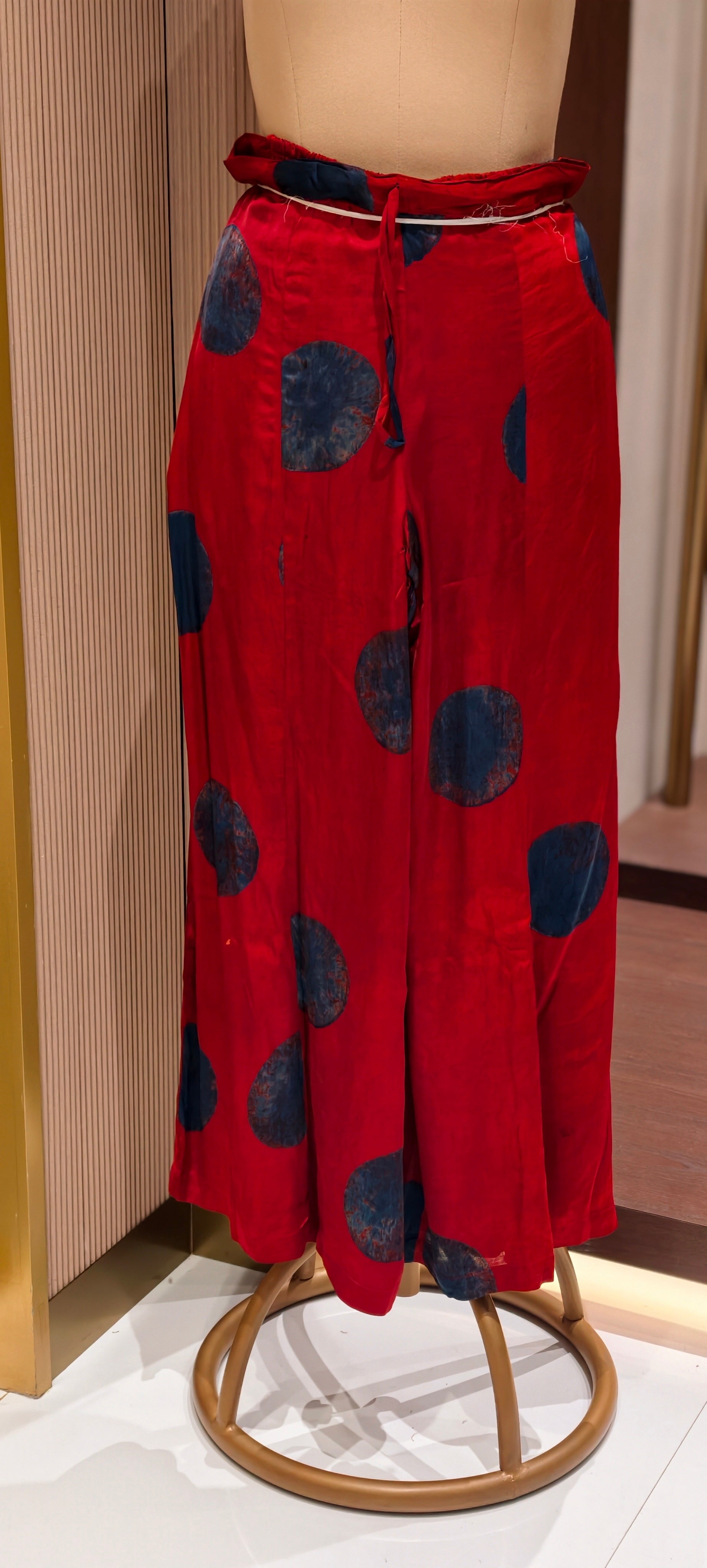 Statement Mural Satin Kurta Pant with Bold Abstract Motifs-14182 RB181