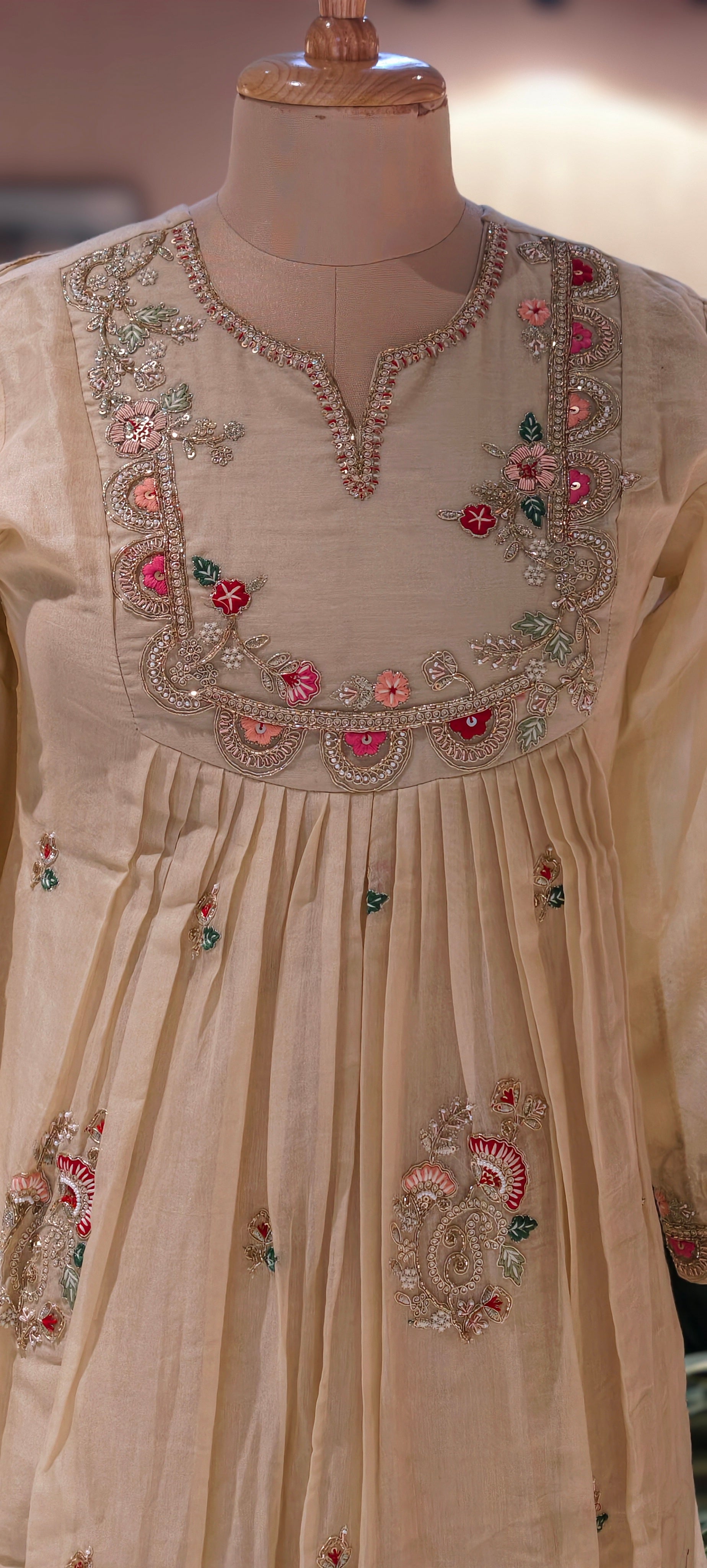 Mulchanderi Embroidered neckline and scattered floral motifs Anarkali Kurta Set with Dupatta 13860