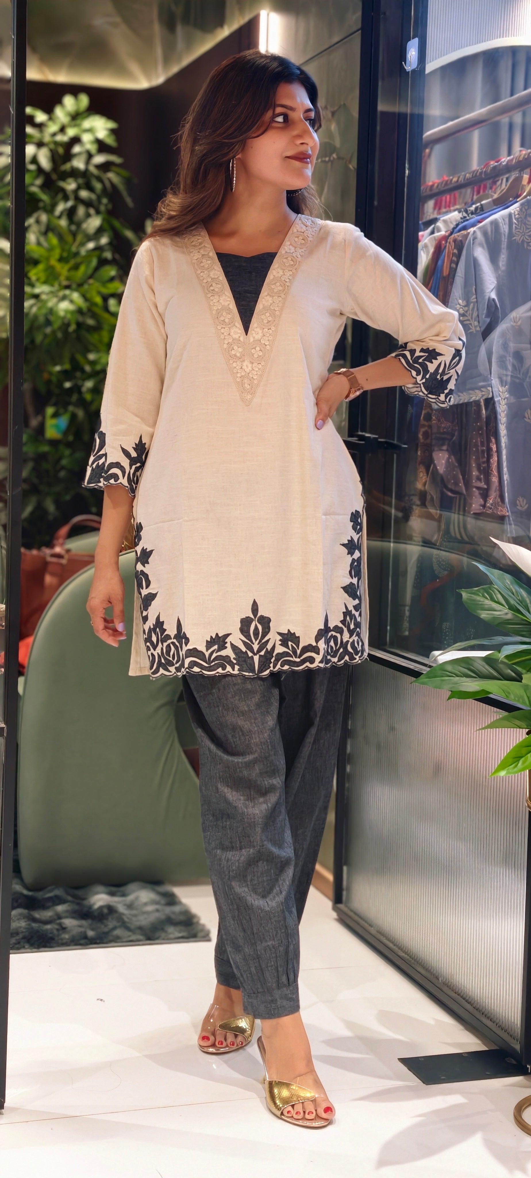 Cream V-Neck Tunic with Contrast Floral Appliqué and Charcoal Linen-Finish Pant-13767